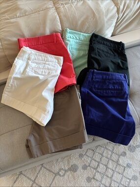 Bundle of 6 Mossimo shorts size 6